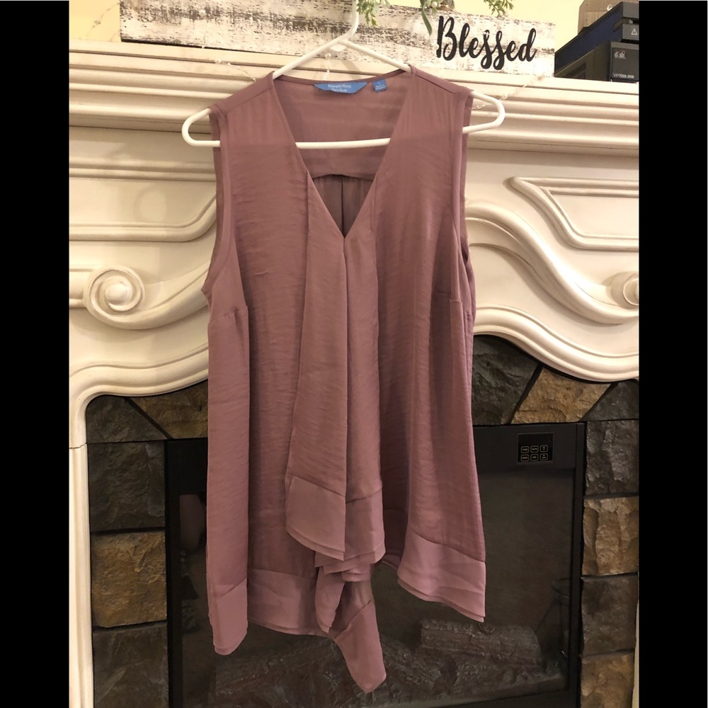 Like new Simply Vera Wang top